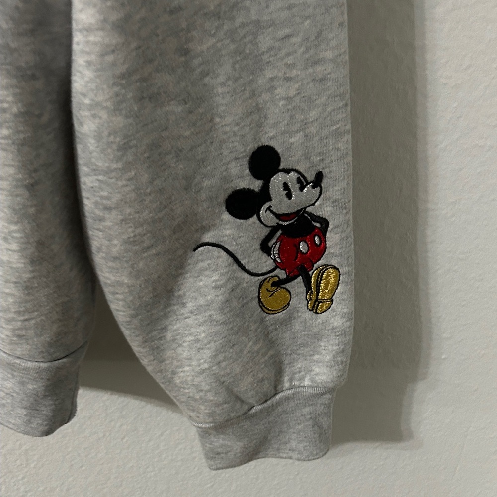 Disney Gray Crewneck Sweater with Mickey Mouse and Los Angeles Design - Picture 4 of 4